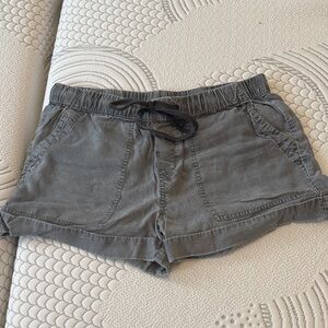 Cloth & Stone Charcoal Women's Cargo Shorts